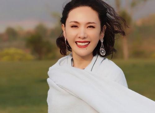 程莉莎图片,镜头下的优雅与坚韧